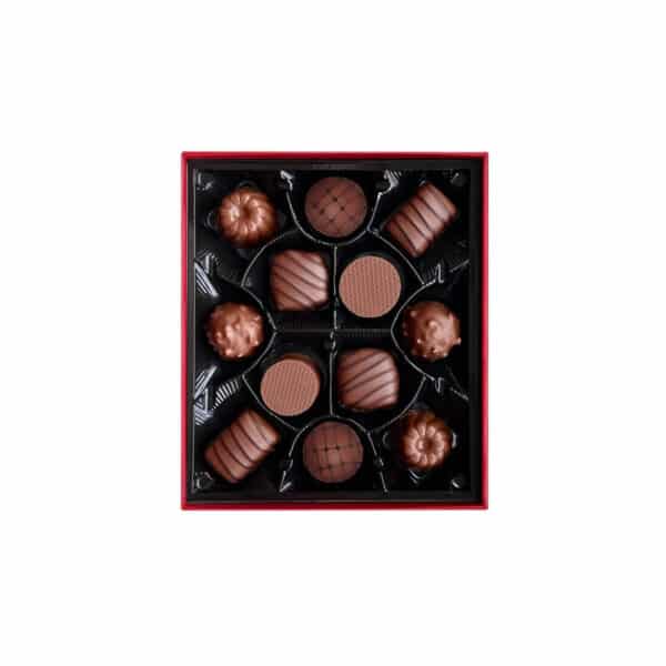 Maxim’s de Paris Connoisseurs gift box with 12 assorted milk chocolates, 120 g