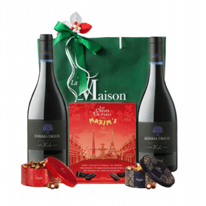 Gift Tray with two bottles Chianti Gabbiano & Maxim’s de Paris Chocolates A sophisticated gift tray featuring two bottles Chianti Gabbiano, complemented by luxurious Maxim’s de Paris chocolates. The perfect harmony of fine wine and gourmet indulgence, ideal for gifting and celebrating in style.