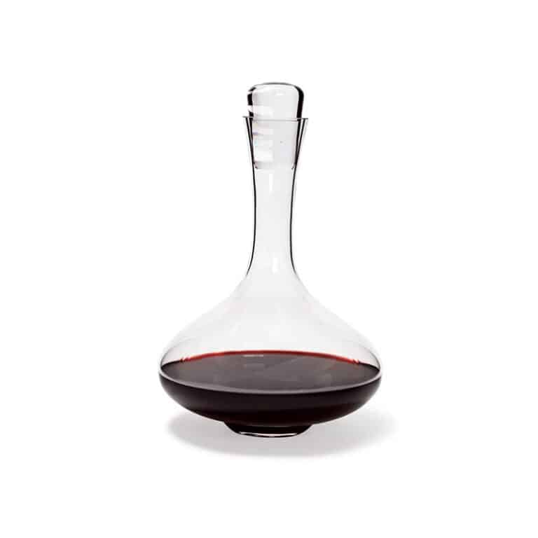 Wine decanter with mouth-blown glass stopper Simple and harmonious lines are the best preparation for your greatest wines. Its “cork” is designed like a grand cru cask bung.