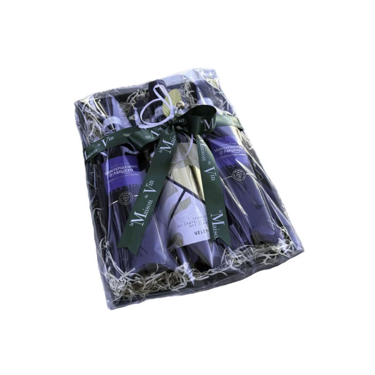 An elegant wine tray featuring two bottles of D’Abruzzo and one bottle of Verdicchio from Velenosi Winery, paired with fine chocolates from Maxim’s de Paris. A balanced and tasteful choice for gifting, celebrations, and special occasions.